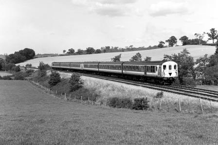 BR(S) Class 205 205012 & BR(S) Class 207 207002 at Redgate Mill, East Sussex with an Oxted - Uckfield service on Saturday 01 Oct 1988 - J. Scrace [233850]