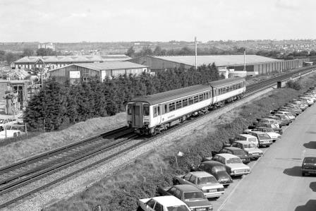 BR(S) Class 156 156464 at Hilsea, Hampshire with the 7.33am Cardiff - Portsmouth Harbour service on Friday 14 Apr 1989 - J. Scrace [233905]