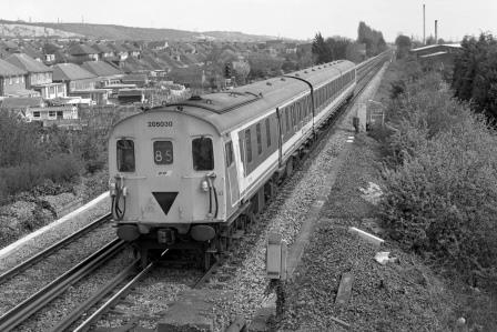 BR(S) Class 205 205030 at Portchester, Hampshire with the 1.28pm Portsmouth Harbour - Fareham service on Friday 14 Apr 1989 - J. Scrace [233915]