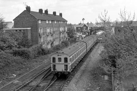 BR(S) Class 207 207005 at Cosham, Hampshire with the 12.30pm Portsmouth Harbour - Southampton service on Wednesday 26 Apr 1989 - J. Scrace [233924]