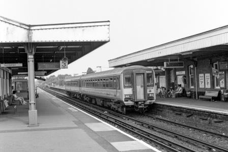 BR(W) Class 155 155335 at Barnham Station, West Sussex with the 4.10pm Bristol - Cardiff service on Sunday 06 Aug 1989 - J. Scrace [233930]