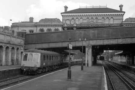 BR(S) Class 122 02 at Denmark Hill Station, Greater London with a Route Learning Trip on Monday 12 Feb 1990 - J. Scrace [233932]