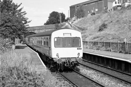 BR(S) Class 101 825 at St James Park Station, Devon with the 3.05pm Paignton - Exmouth service on Tuesday 10 Jul 1990 - J. Scrace [233942]
