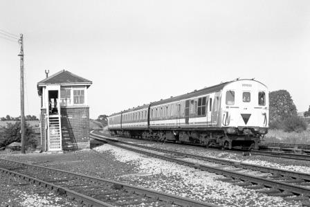 BR(S) Class 205 205033 at Yeovil Junction, Somerset with the 4.32pm Southampton - Yeovil Junction service on Wednesday 25 Jul 1990 - J. Scrace [233944]