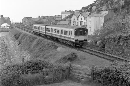 BR(W) Class 150 150134 at Barmouth, Gwynedd with the 11.20am Pwhelli - Machynlleth service on Saturday 25 May 1991 - J. Scrace [233951]