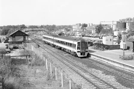 BR(W) Class 158 158870 at Trowbridge Station, Wiltshire with the 12.22pm Swansea - Portsmouth Harbour service on Tuesday 17 Aug 1993 - J. Scrace [233999]
