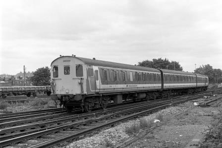 NSE Class 205 205033 at Redhill, Surrey with the 10.53am Reigate - Tonbridge service on Friday 27 May 1994 - J. Scrace [234043]