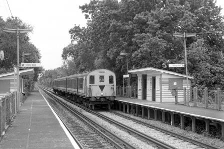 NSE Class 205 205033 at Leigh Station, Surrey with the 1.43pm Tonbridge - Reigate service on Friday 27 May 1994 - J. Scrace [234046]
