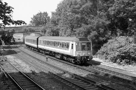 NSE Class 117 117706 at Kensington Olympia, Greater London with the 2.14pm Willesden Junction (HL) - Clapham Junction service on Friday 30 Jun 1995 - J. Scrace [234082]