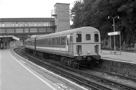 NSE Class 207/2 207201 at Lewes Station, East Sussex with the 9.48am Ashford - Brighton service on Thursday 13 Jul 1995 - J. Scrace [234091]