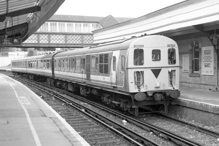 NSE Class 207/2 207201 at Lewes Station, East Sussex with the 11.48am Brighton - Ashford service on Thursday 13 Jul 1995 - J. Scrace [234094]