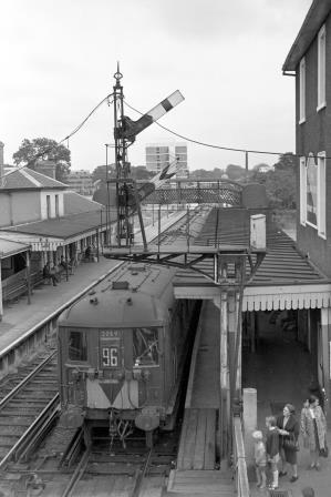 BR(S) Class 2-BIL 2069 at Crawley Station, West Sussex with the 4.36pm Victoria - Littlehampton service on Saturday 27 Jul 1968 - J. Scrace [234154]