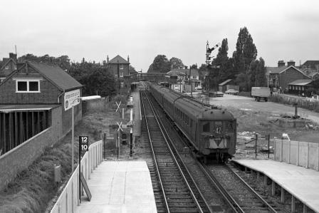 BR(S) Class 2-BIL 2112 at Crawley Station, West Sussex with the 9.40am Bognor Regis - Victoria service on Saturday 27 Jul 1968 - J. Scrace [234165]