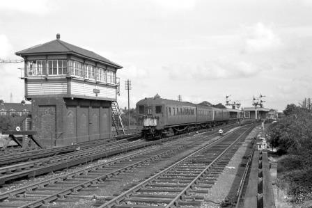 BR(S) Class 2-HAL 2679 at Polegate, East Sussex with the 2.12pm Ore - Brighton service on Thursday 05 Sep 1968 - J. Scrace [234186]