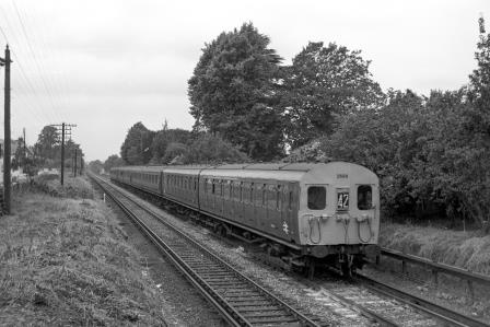 BR(S) Class 2-HAL 2698 at Crawley, West Sussex with the 10.40am Bognor Regis - Victoria service on Saturday 27 Jul 1968 - J. Scrace [234188]
