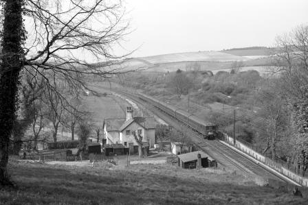 BR(S) Class 4-LAV 2928 approaching Patcham Tunnel, East Sussex with the 2.28pm Victoria - Brighton service on Thursday 27 Apr 1967 - J. Scrace [234200]