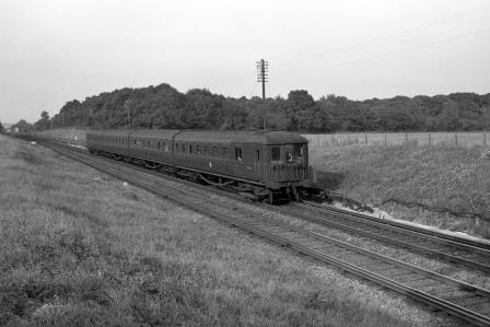 BR(S) Class 4-LAV 2953 near Hassocks, West Sussex with the 4.00pm London Bridge - Brighton service on Thursday 03 Sep 1964 - J. Scrace [234223]