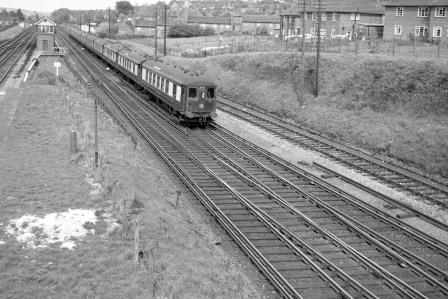 BR(S) Class 5-BEL 3051 at Coulsdon North, Greater London with the 3.00pm Victoria - Brighton "Brighton Belle" on Saturday 10 May 1958 - J. Scrace [234247]