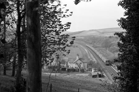 BR(S) Class 5-BEL 3052 approaching Patcham Tunnel, East Sussex with the 3.00pm Victoria - Brighton "Brighton Belle" on Thursday 27 Apr 1967 - J. Scrace [234259]