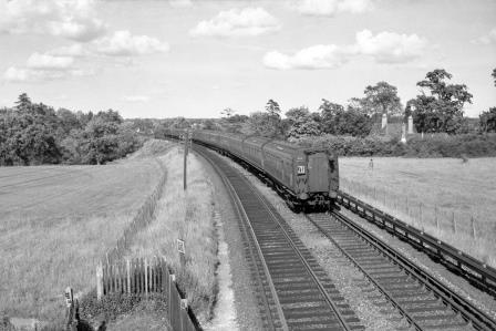 BR(S) Class 4-COR 3112 at Cricket Field, Horsham, West Sussex with the 4.18pm Victoria - Bognor Regis & Portsmouth Harbour service on Tuesday 07 Jun 1960 - J. Scrace [234286]