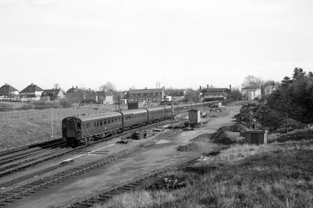BR(S) Class 4-COR 3136 at Holmwood, Surrey with the 9.50am Waterloo - Portsmouth Harbour service on Sunday 28 Mar 1965 - J. Scrace [234300]