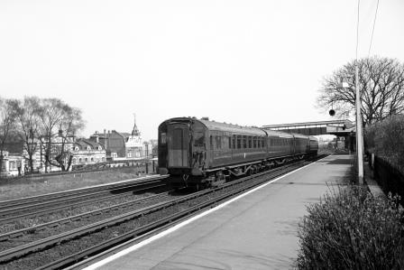 BR(S) Class 4-COR 3149 at Raynes Park Station, Greater London with an Empty Stock Working on Monday 29 Mar 1965 - J. Scrace [234307]