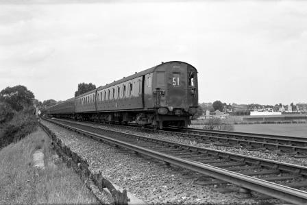 BR(S) Class 2-HAP 6081 between Catford & Bellingham, Greater London with the 1.28pm Victoria - Ramsgate service on Saturday 13 Aug 1960 - J. Scrace [234354]
