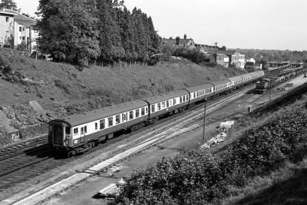 BR(S) Class 4-BEP 7004 at Haywards Heath, West Sussex with the 9.00am London Bridge - Brighton service on Friday 31 May 1968 - J. Scrace [234358]