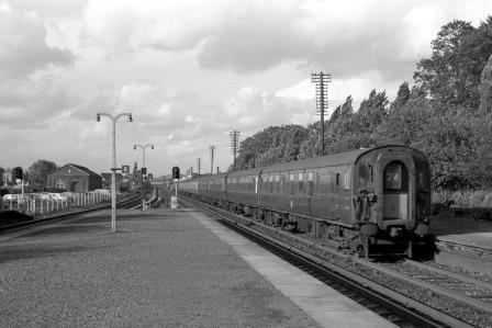 BR(S) Class 4-CEP 7188 at Horley Station, Surrey with the 4.02pm Victoria - Bognor Regis service on Monday 23 Sep 1968 - J. Scrace [234372]