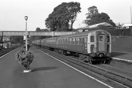 BR(S) Class 4-VEP 7740 at South Croydon Station, Greater London with the 3.45pm Victoria - Brighton service on Wednesday 18 Sep 1968 - J. Scrace [234405]