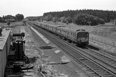 BR(M) Class 502 class M28323M at Ainsdale, Merseyside with a Liverpool to Southport on Sunday 21 Jul 1968 - J. Scrace [234417]