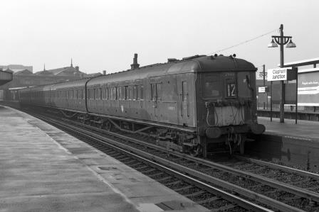 BR(S) Class 4-LAV 2949 at Clapham Junction Station, Greater London with the 10.10am Brighton to Victoria on Wednesday 29 Jan 1969 - J. Scrace [234424]