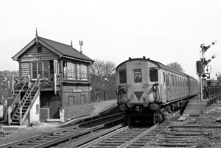 BR(S) Class 2-EPB 5779 at East Dulwich, Greater London with the 10.32am London Bridge to London Bridge on Thursday 03 Apr 1969 - J. Scrace [234453]