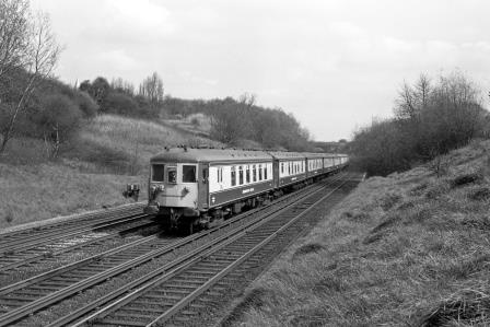 BR(S) Class 5-BEL 3052 at Honor Oak Park, Greater London with the 11.00am Victoria to Brighton "Brighton Belle" on Saturday 19 Apr 1969 - J. Scrace [234480]