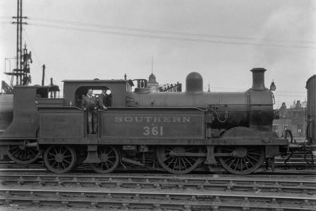 SECR Q1 class A361 at Clapham Junction, Greater London on Saturday 07 Aug 1926 - H.C. Casserley [270432]