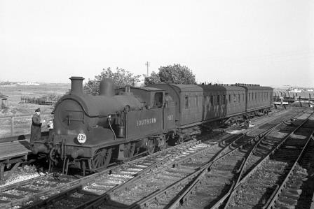 SR R class 1663 at Port Victoria Station, Kent with the 5.05pm arrival from Gravesend Central on Thursday 11 Sep 1947 - J.H. Aston [275115]