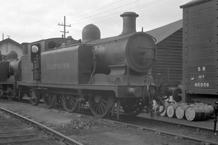 SR E4 class 2510 at Newport Shed, Isle of Wight on Easter Monday 29 Mar 1948 - J.H. Aston [275150]