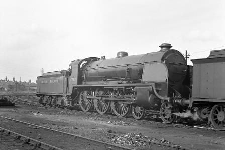 BR(S) King Arthur class S787 'Sir Menadeuke' at Eastleigh Shed, Hampshire on Saturday 10 Apr 1948 - J.H. Aston [275167]