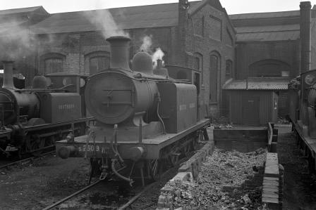BR(S) E4 class S2509 at Fratton Shed, Hampshire on Saturday 17 Apr 1948 - J.H. Aston [275180]