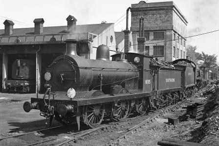 SR C class 1695 at Ashford Shed, Kent on Saturday 08 May 1948 - J.H. Aston [275219]