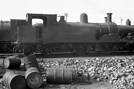 SR T1 class 9 at Feltham Shed, Greater London on Sunday 16 May 1948 - J.H. Aston [275236]