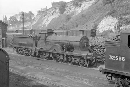 SR D class 1728 at Redhill Shed, Surrey on Saturday 22 May 1948 - J.H. Aston [275244]