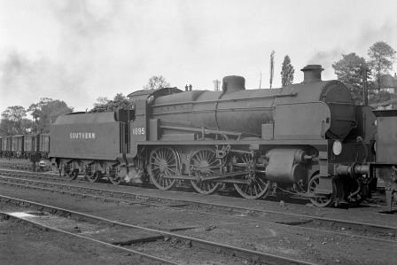 SR U1 class 1895 at Redhill Shed, Surrey on Saturday 22 May 1948 - J.H. Aston [275251]