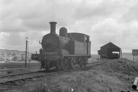 SR O2 class 197 at Plymouth Friary Shed, Devon on Tuesday 06 Jul 1948 - J.H. Aston [275318]